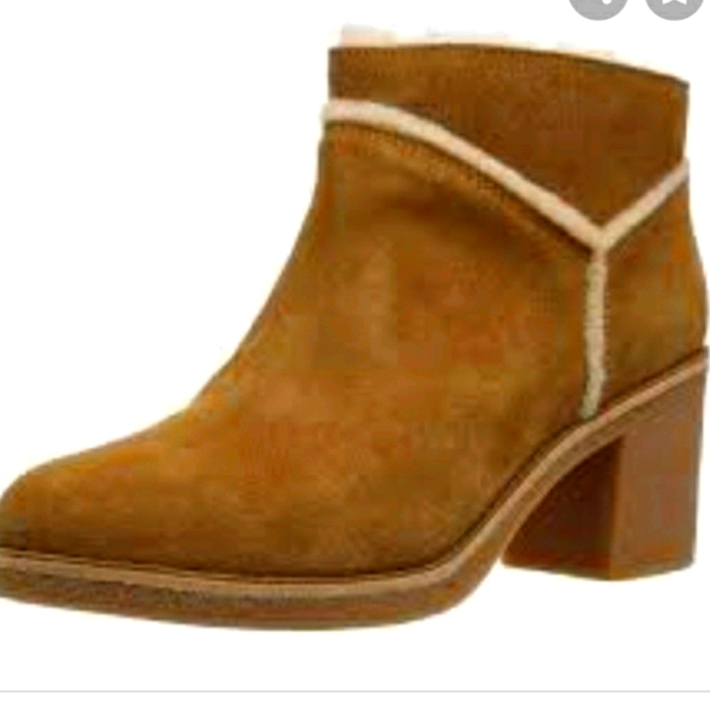 UGG Women's Kasen Winter Boot Size 7.5